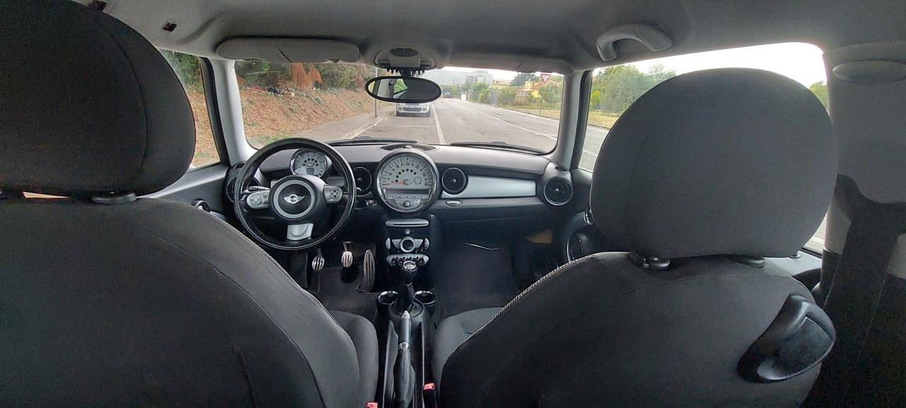 MINI COOPER 1,6 DIESEL 110 CV ALLESTIMENTO S LEGA TELEFONO GOMME NUOVE IMPECCABILE