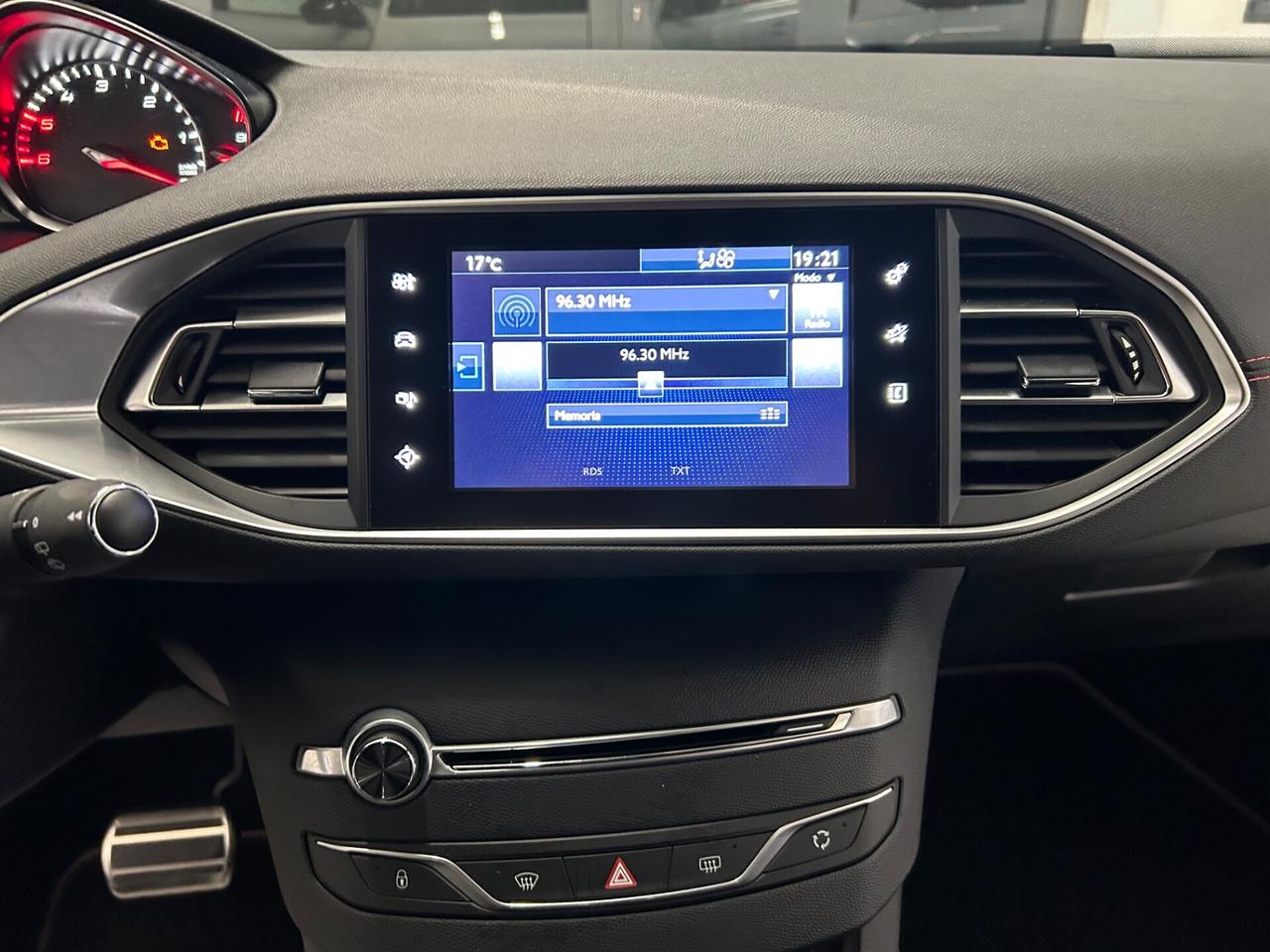 Peugeot 308 2.0 BlueHDi 180cv GT LINE