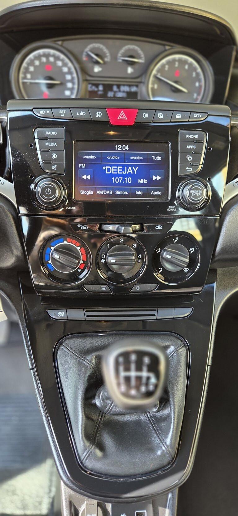 Lancia Ypsilon 1.0 FireFly 5 porte S&S Hybrid Ecochic GOLD KM. 22.000 AUTO PER NEOPATENTATI