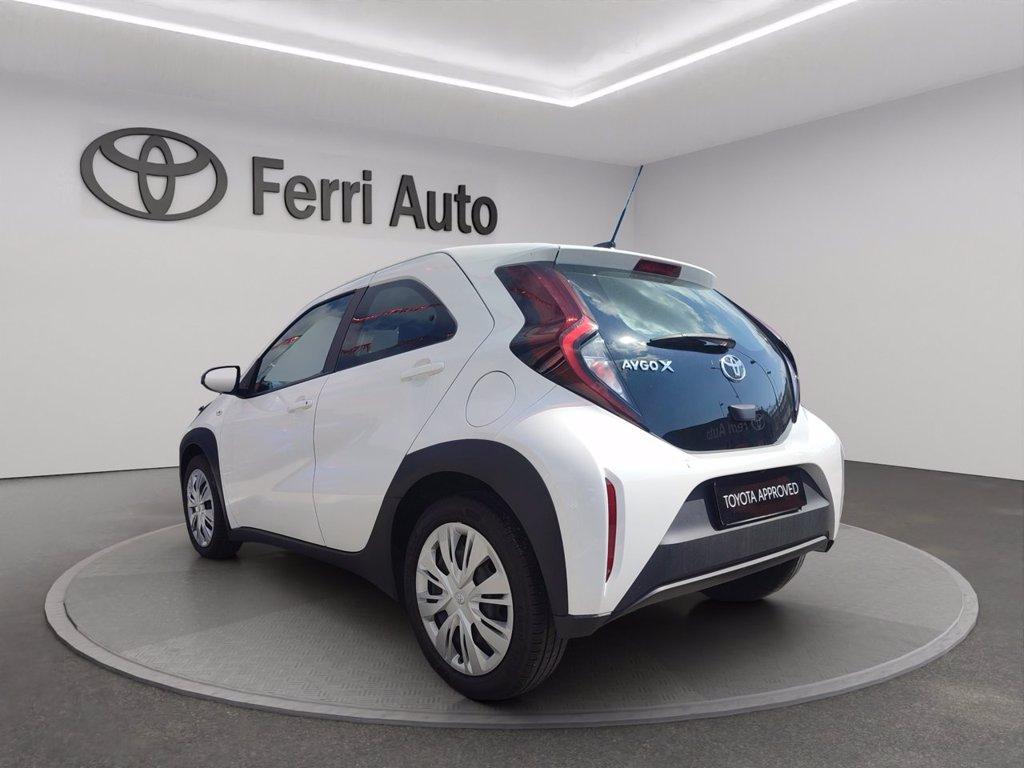 TOYOTA Aygo x 1.0 active 72cv del 2023