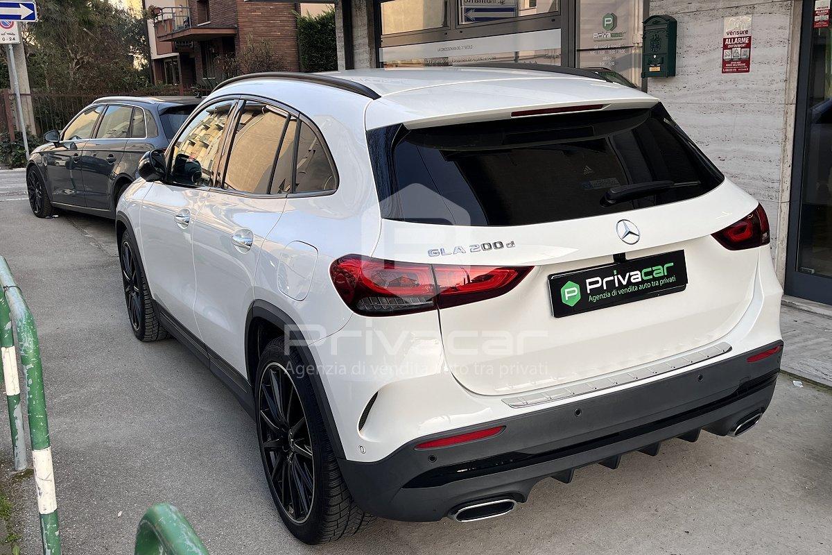 MERCEDES GLA 200 d Automatic Premium