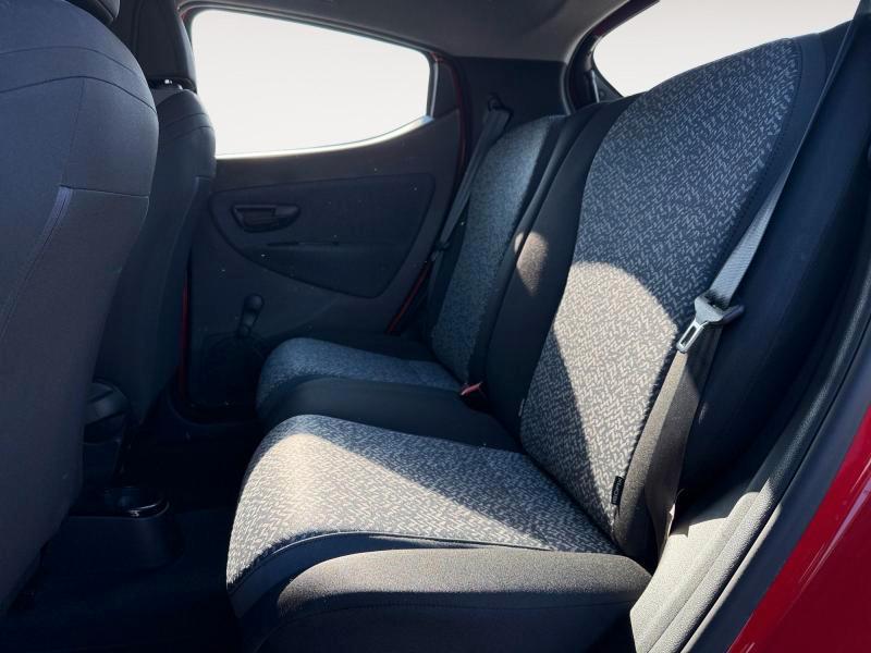 Lancia Ypsilon 1.0 firefly hybrid Silver s&s 70cv