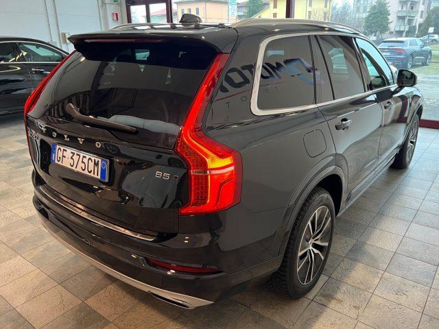 VOLVO XC90 B5 (d) AWD Geartronic 7 posti Momentum Pro