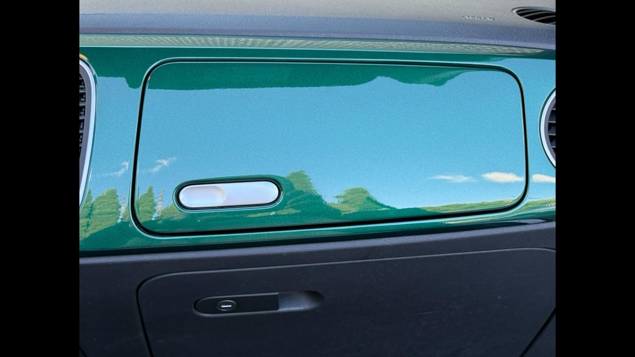 VOLKSWAGEN Maggiolino 2017 - Maggiolino Cabrio 2.0 tdi Design 110cv