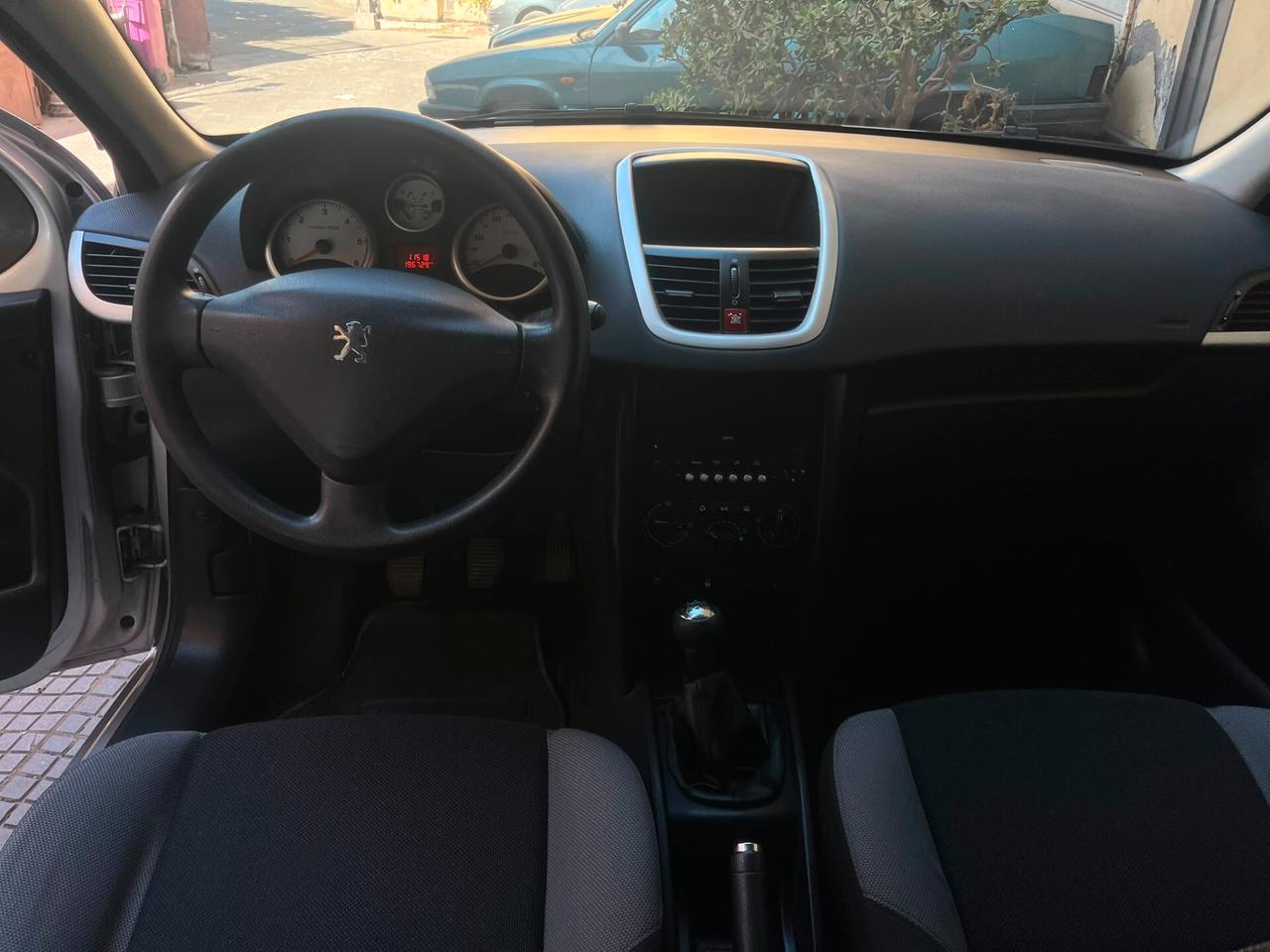 Peugeot 207 1.4 HDi 70CV 5p. ONE Line