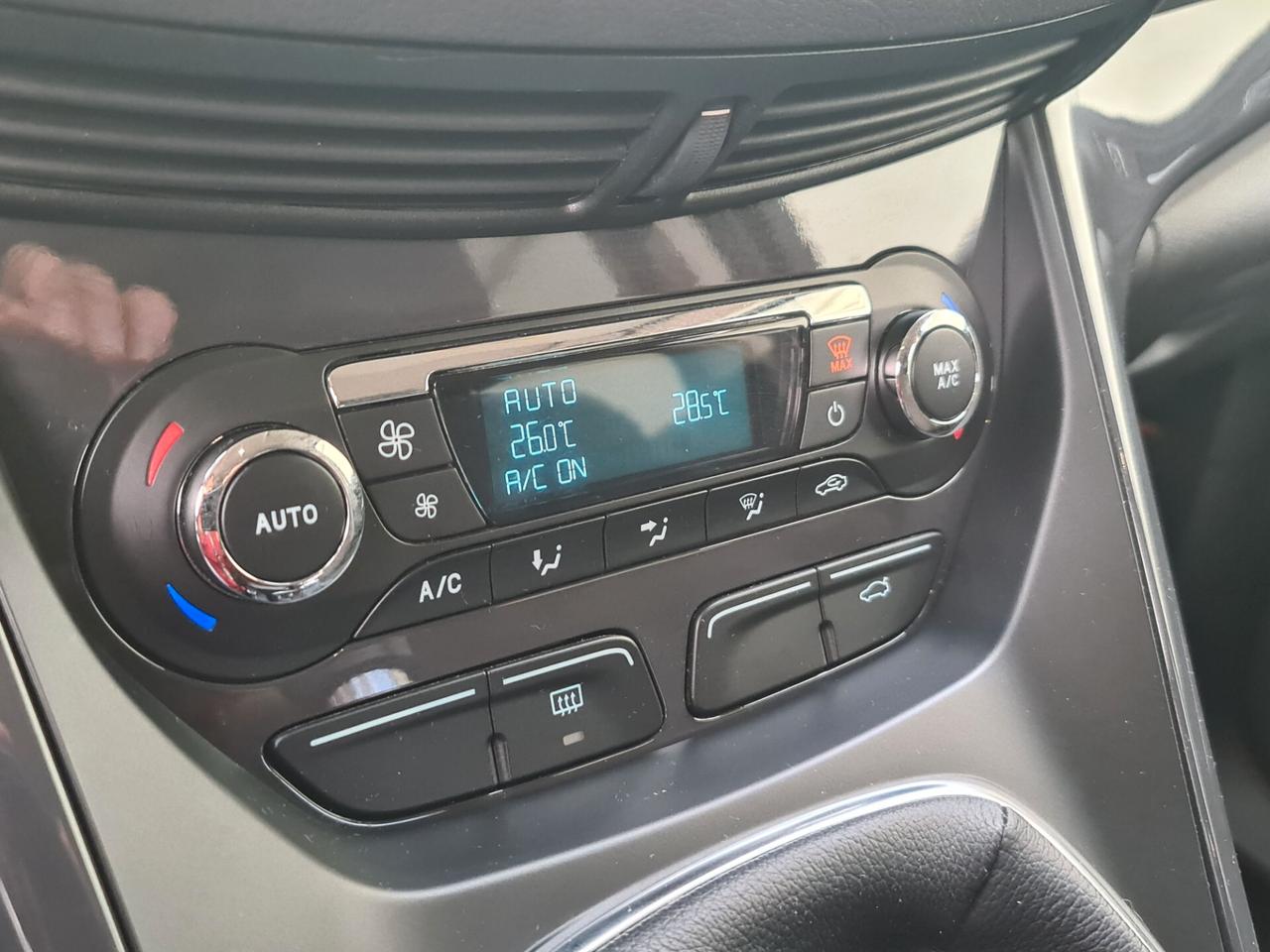 Ford Kuga 2.0 TDCI 4WD Titanium - KM. CERTIF.