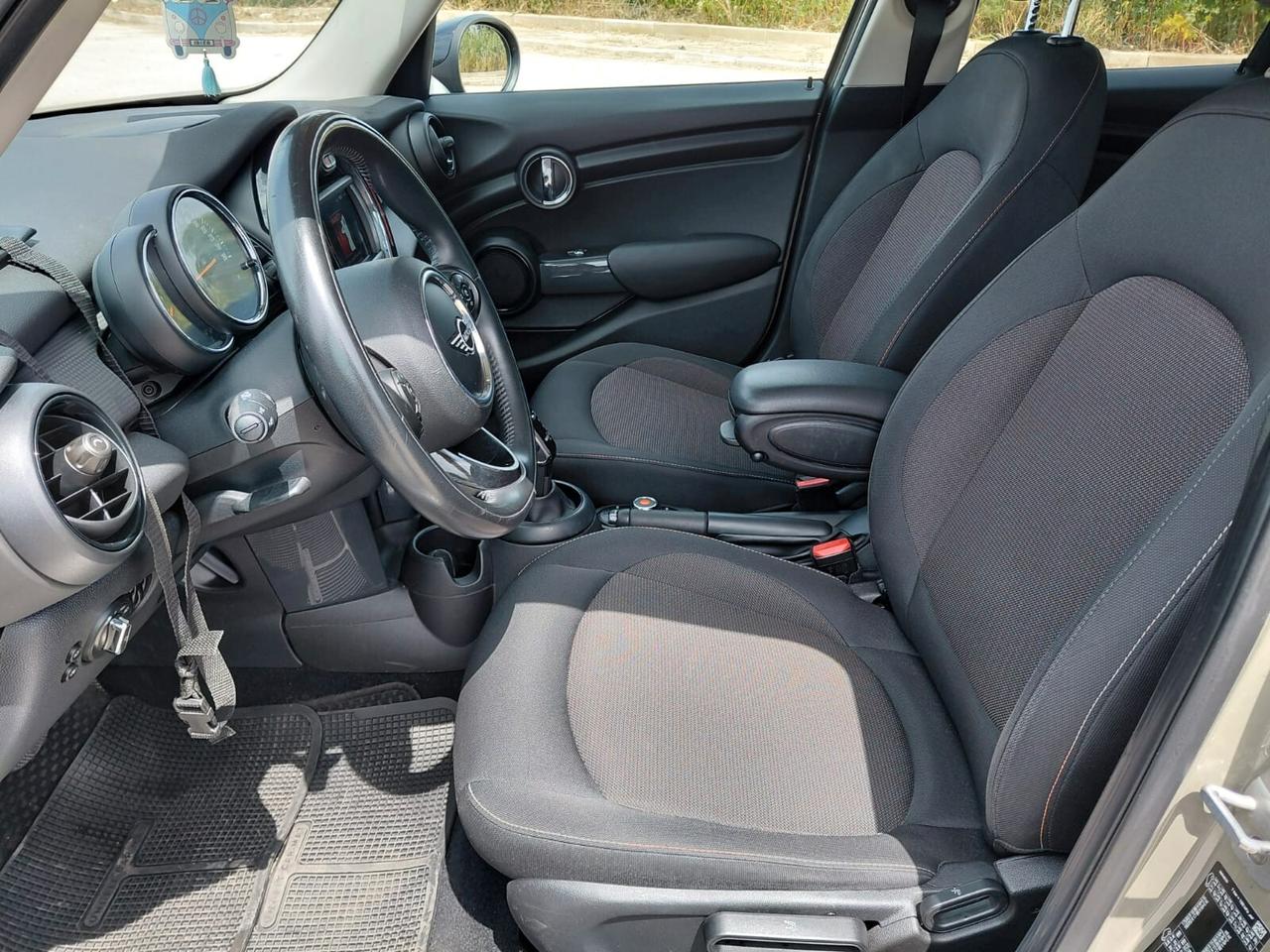 Mini Mini 1.5 Cooper D 5 porte
