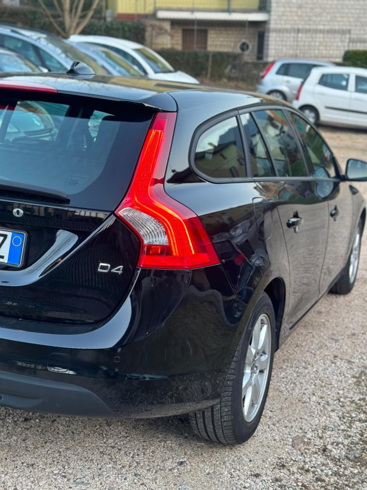 Volvo V60 D4 GEARTRONIC MOMENTUM KMCERT GARANZ