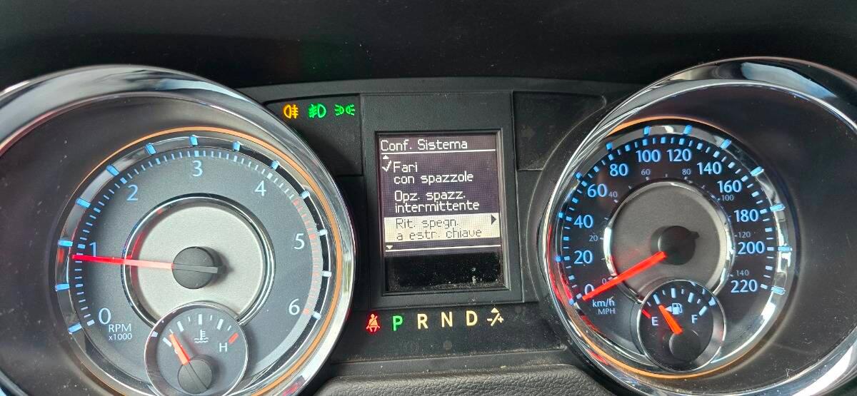 Lancia Voyager 2.8L Platinum 178cv auto *motore nuovo gar full*