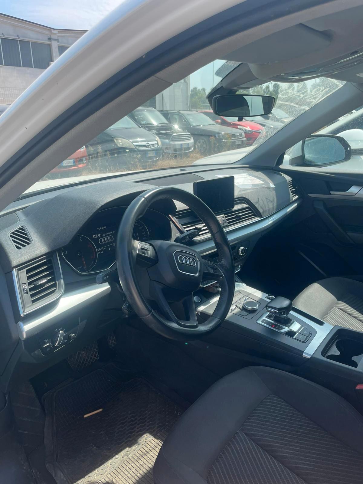 Audi Q5 2.0 TDI 190 CV quattro S tronic Business Sport