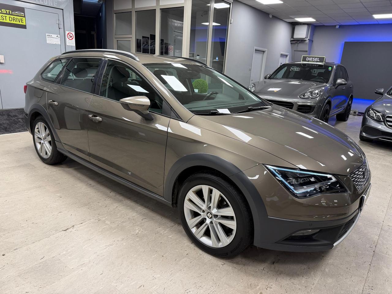 Seat Leon 1.6 TDI 105 CV 4DRIVE ST Start/Stop Style