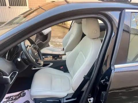 Jaguar F-Pace 2.0 D 180 CV AWD aut. Prestige