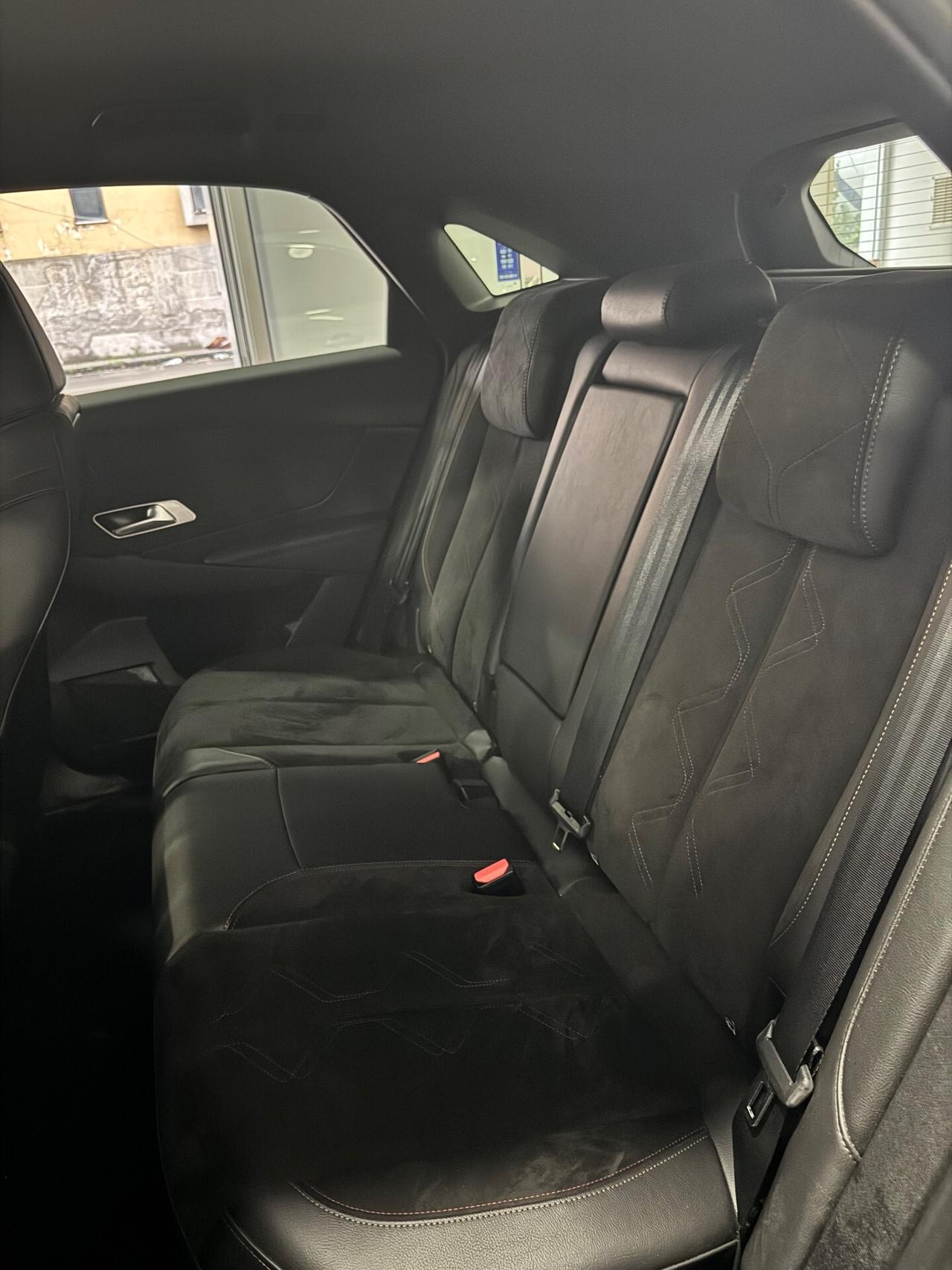 Ds 7 Crossback PureTech 180 aut. PERFORMANCE LINE