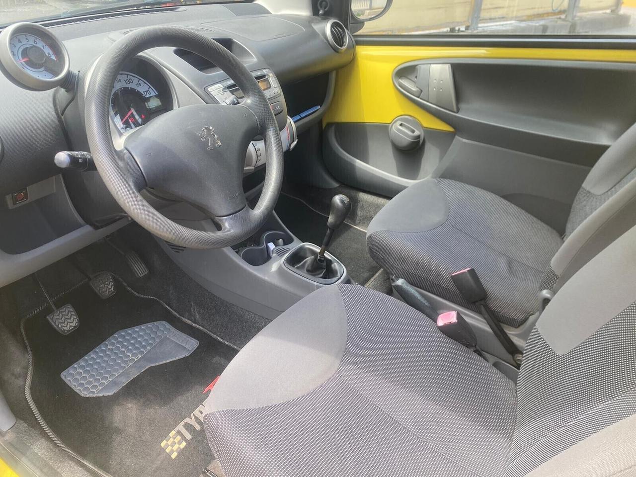 Peugeot 107 1.0 68CV 3p. Plaisir