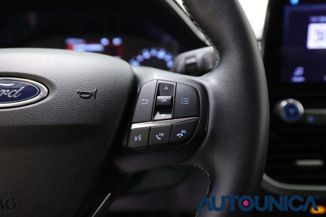 FORD Fiesta 1.1 75 CV 5 PORTE TITANIUM NEOPATENTATI FARI LED