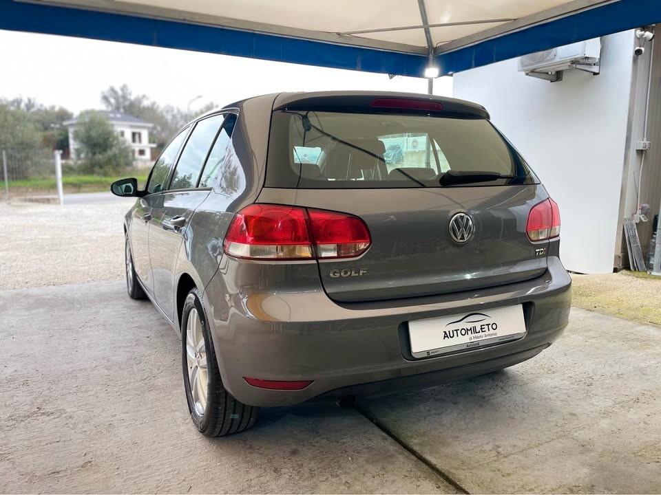 Volkswagen Golf 1.6 TDI DPF 5p. Highline