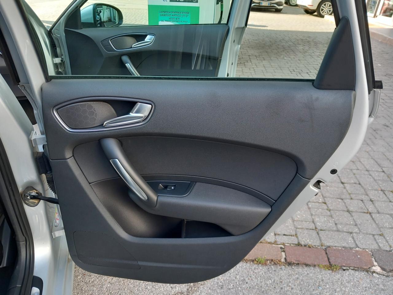 Audi A1 1.6 TDI S tronic SPB SLINE