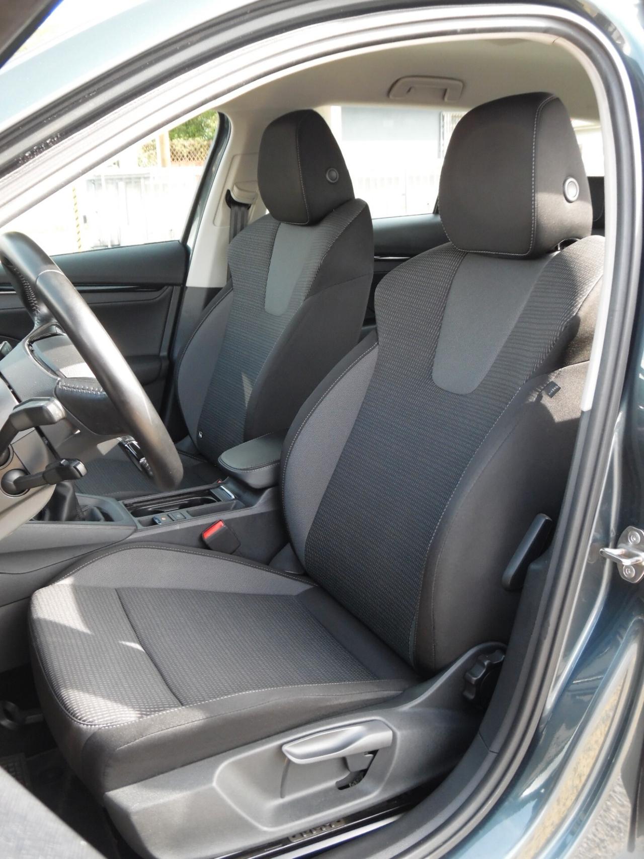 Skoda Octavia 2.0 TDI EVO SCR Wagon Ambition