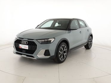 Allstreet 30TFSI 110CV Identity Contrast