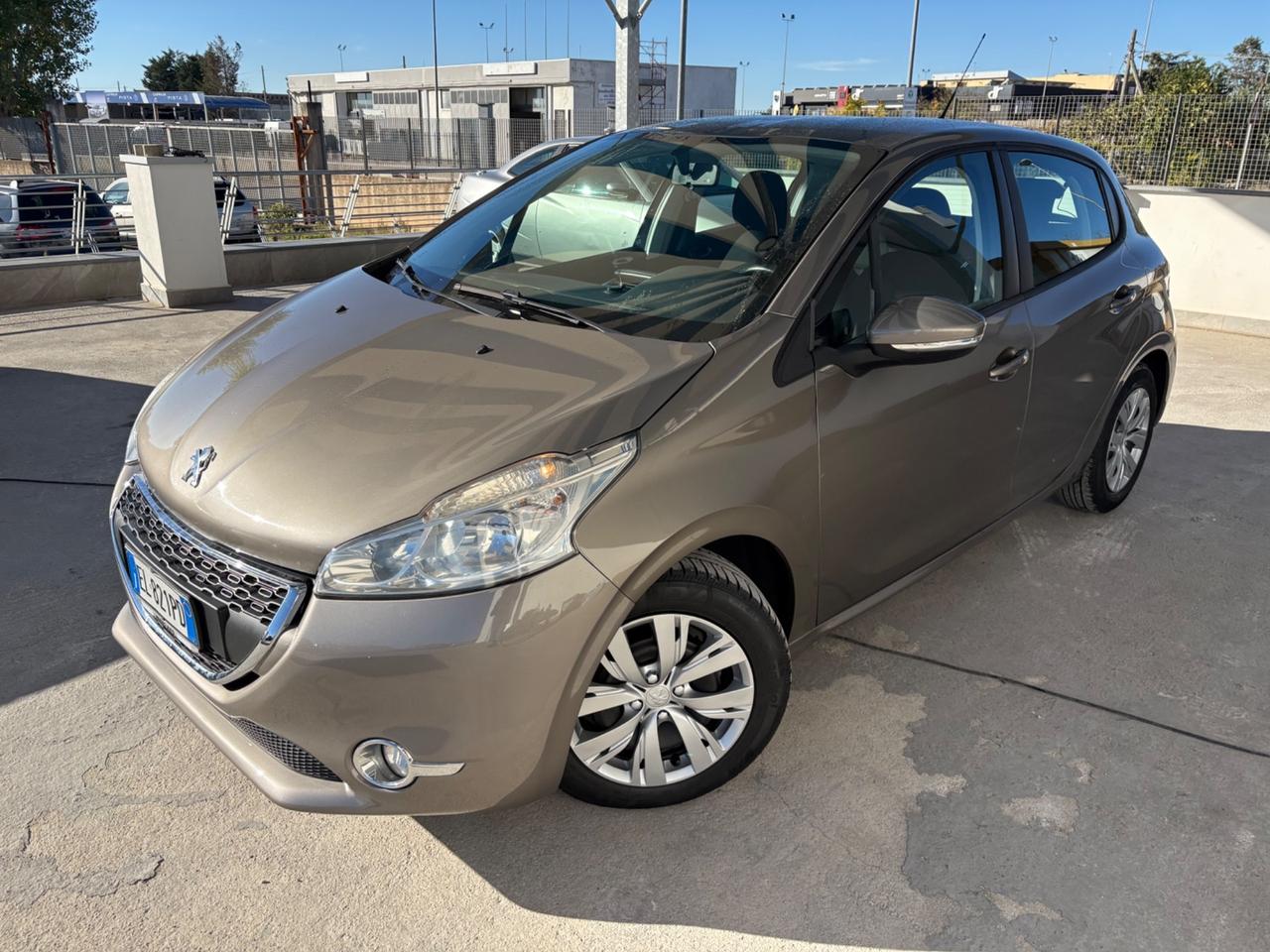 Peugeot 208 1.4 HDi 68 CV 5 porte Active