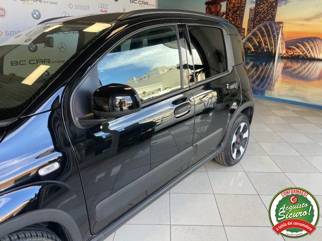 FIAT Panda Cross 1.0 Hybrid *DISPLAY COLORI