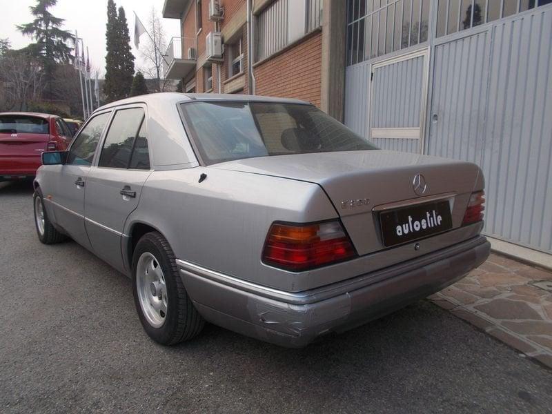 Mercedes-Benz Serie 200-320 MERCEDES 200 E 338.7575187 MASSARI MARCO