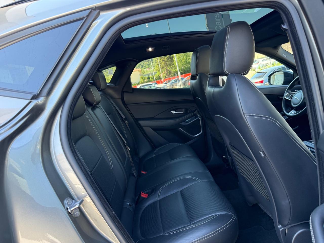 Jaguar E-Pace 2.0D 180 CV AWD aut. R-Dynamic