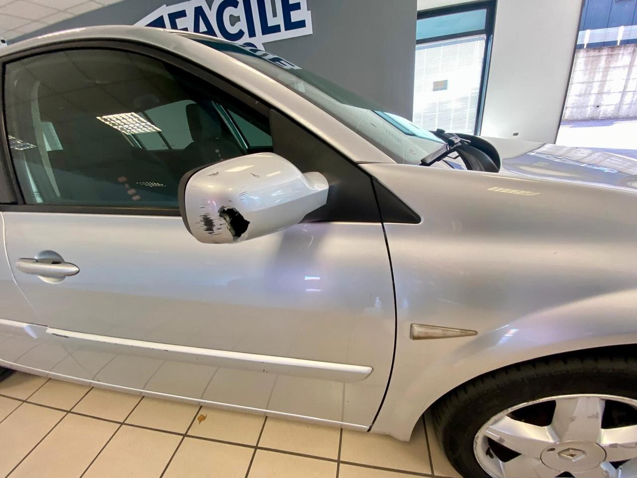 Renault Megane Mégane 1.5 dCi/105CV Grandtour Serie Speciale
