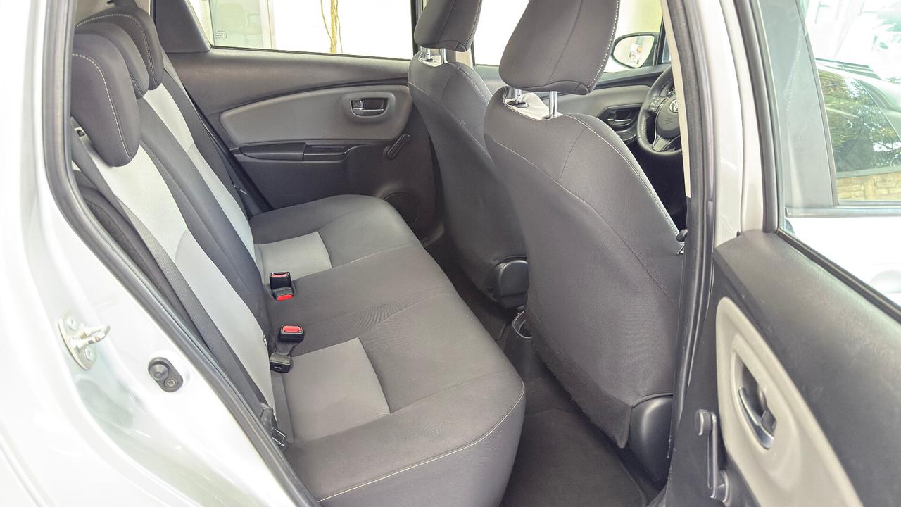 Toyota Yaris 1.0 5 porte Cool 69Cv.