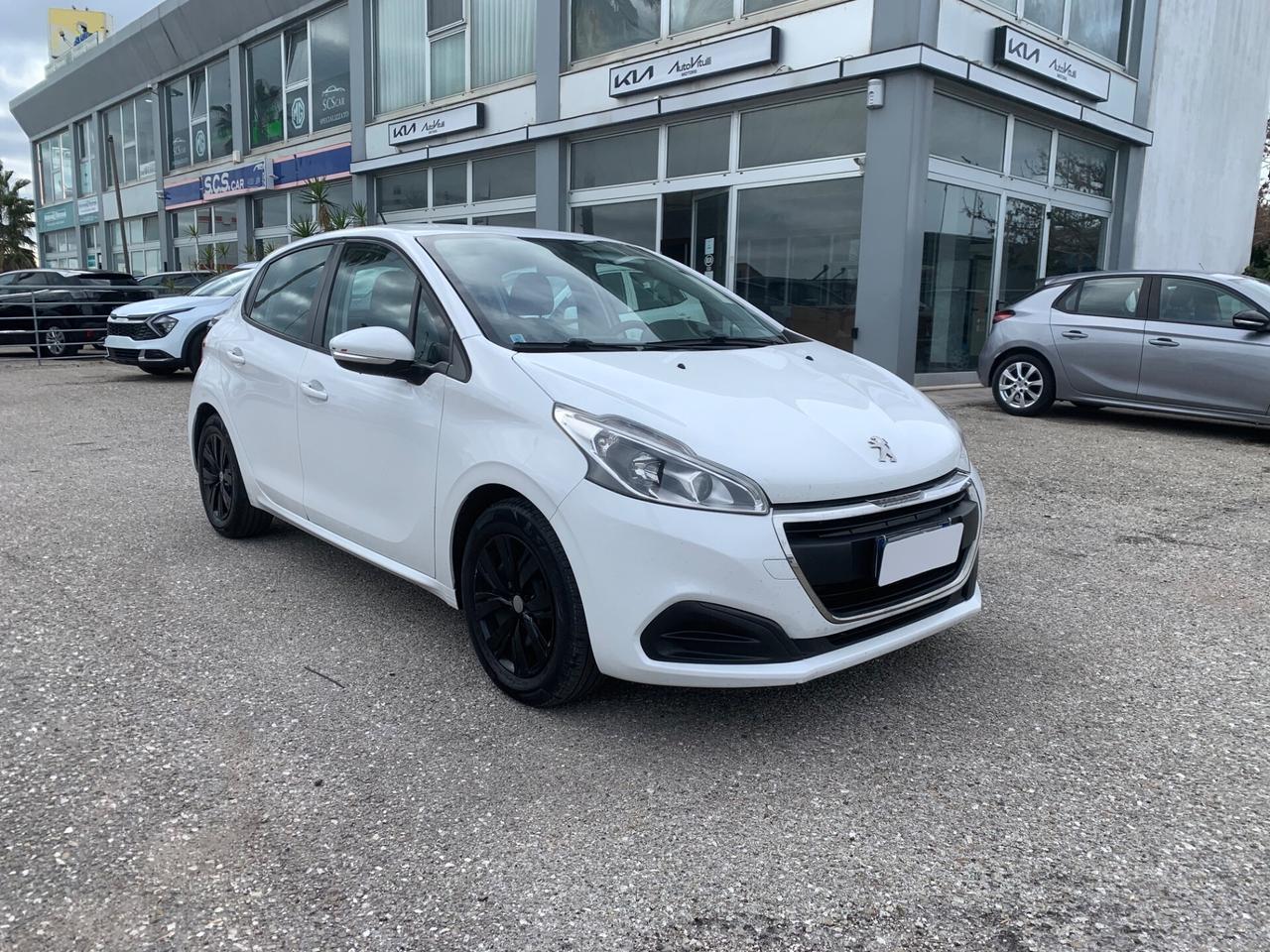 Peugeot 208 1.4 HDi 68 CV 5 porte