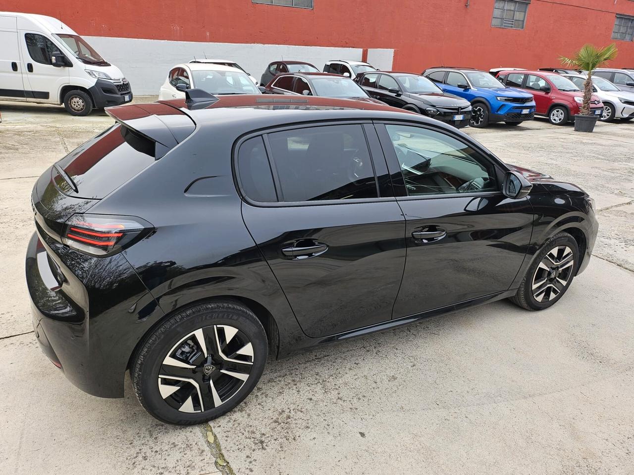 Peugeot 208 PureTech 100 Stop&Start 5 porte Allure