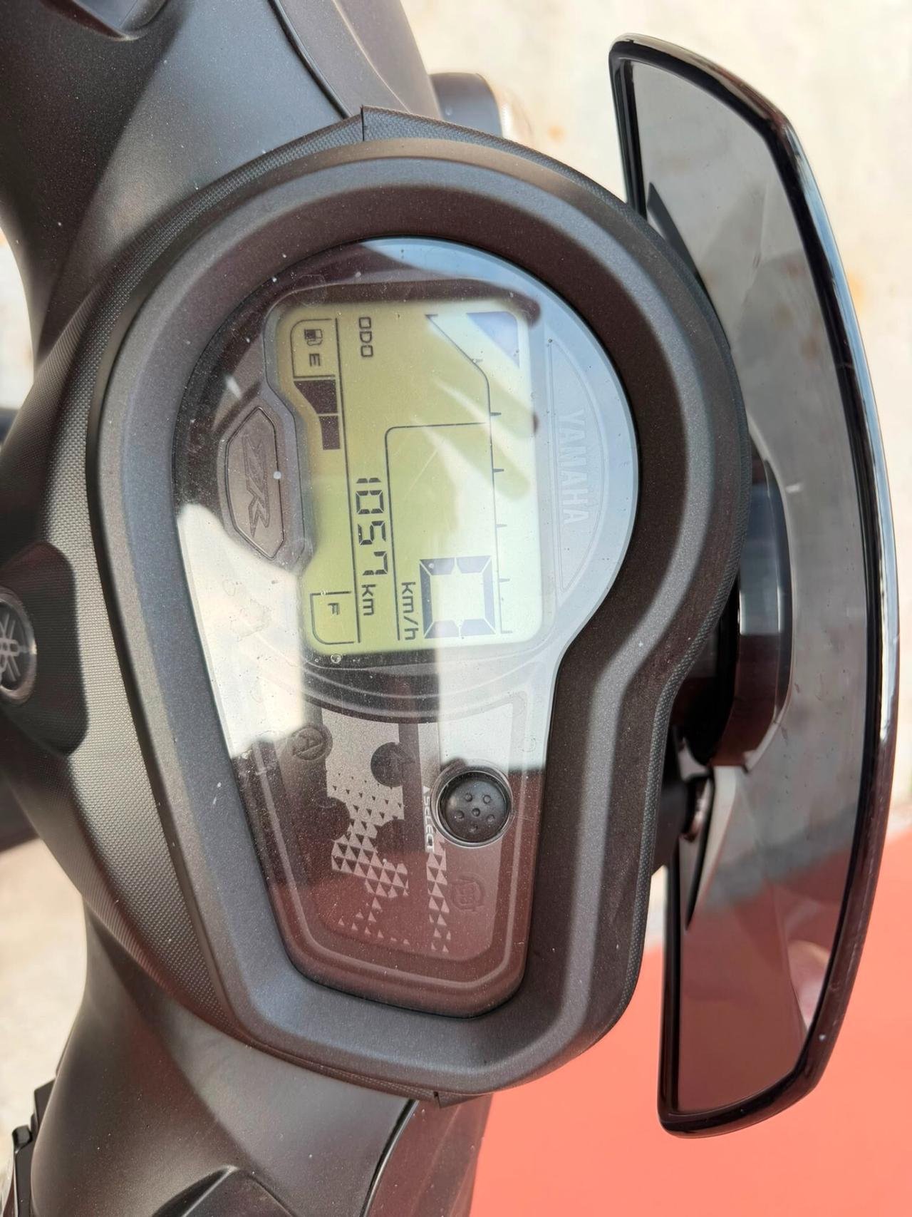 Yamaha RayZR 125 - RED