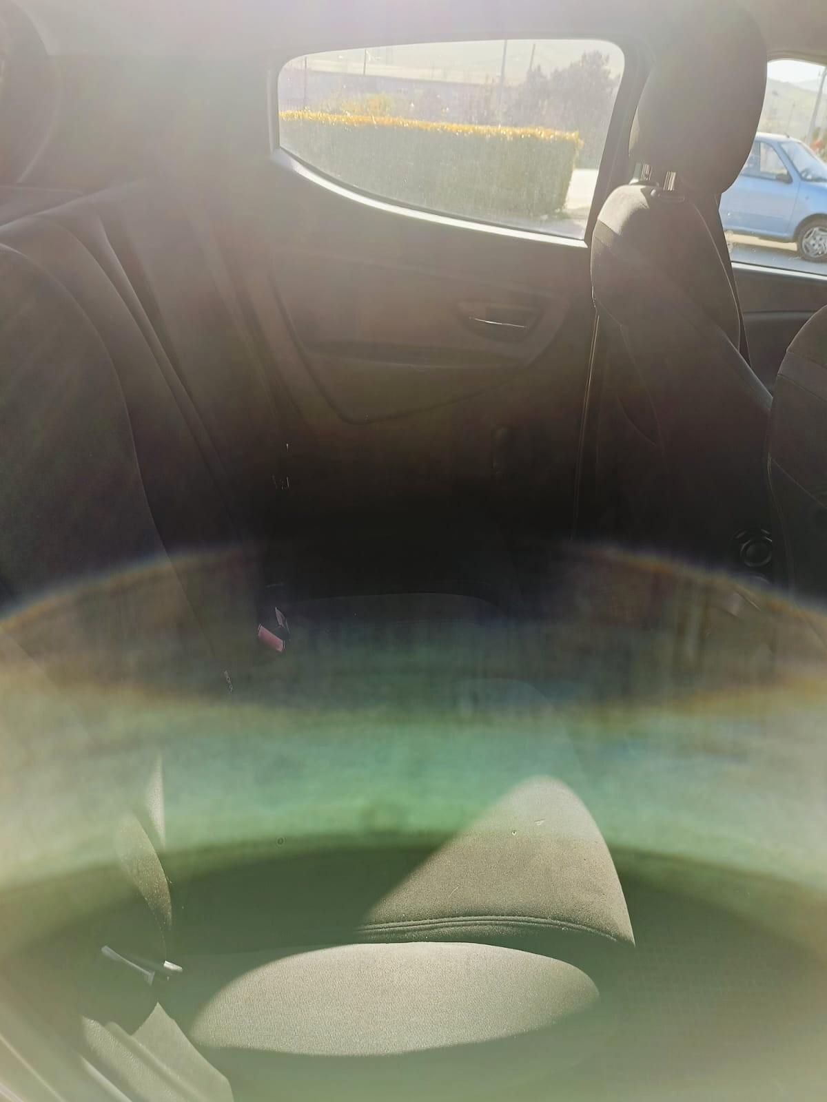 Lancia Ypsilon 1.4 Unyca Ecochic GPL