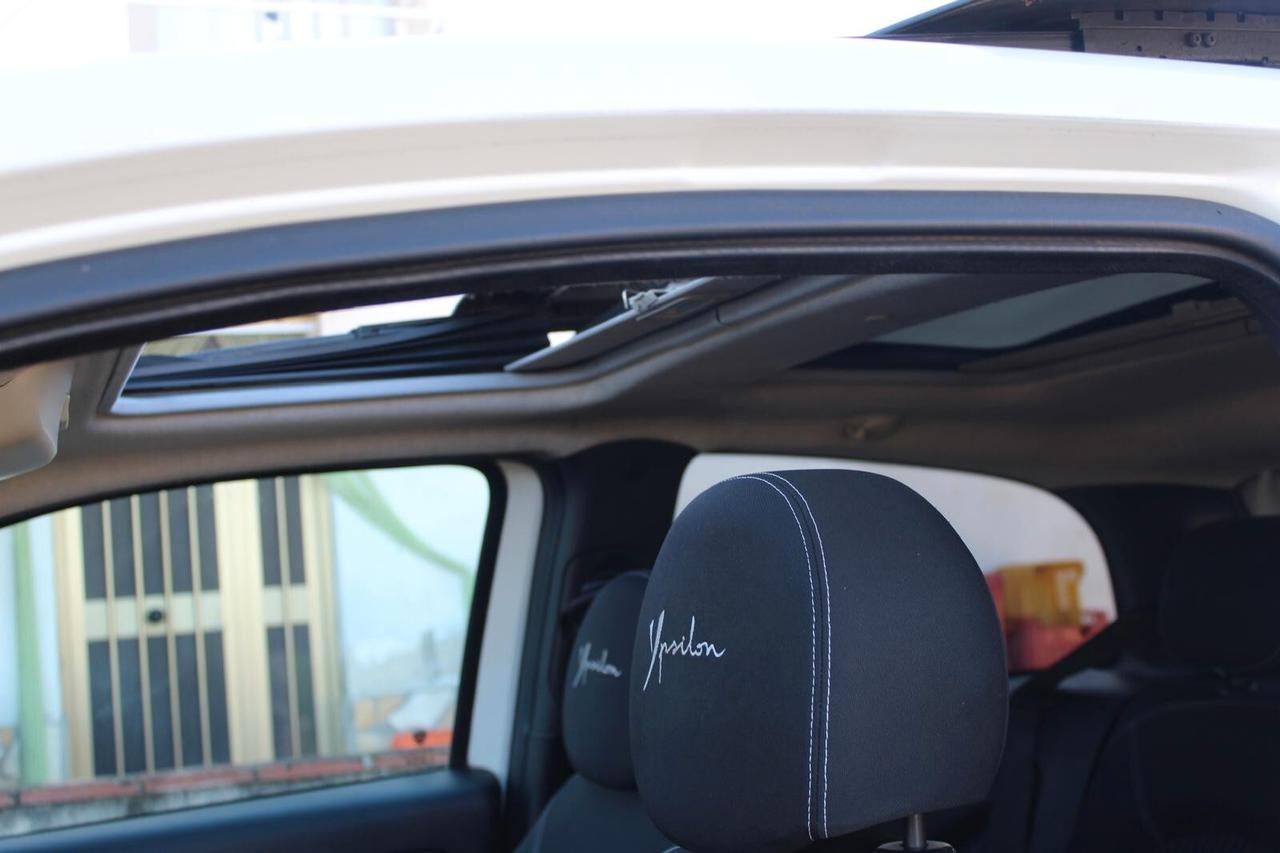 Lancia Ypsilon 1.3 MJT 90 CV Platino