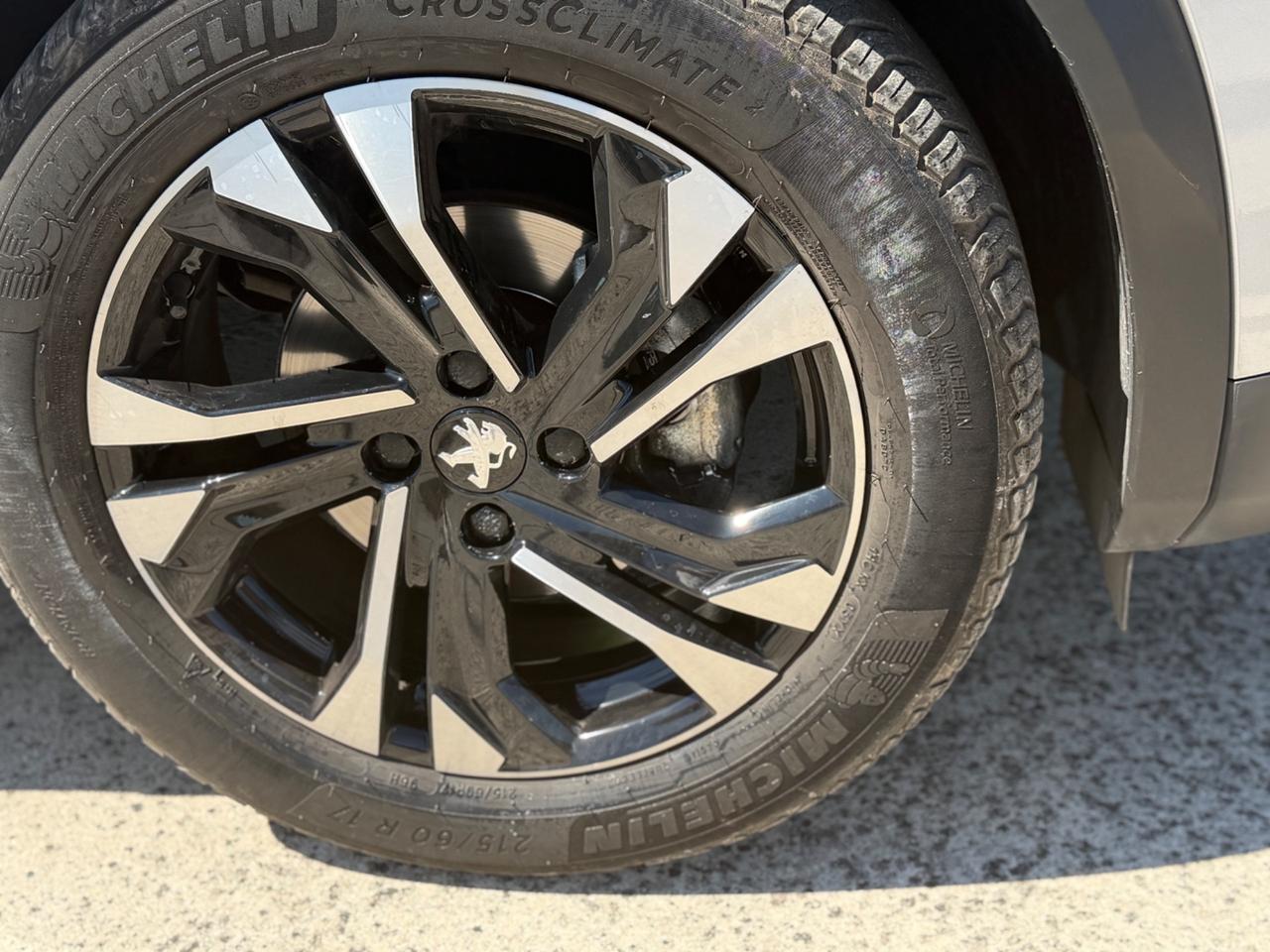 Peugeot 2008 BlueHDi 100 S&S GT Line Garanzia