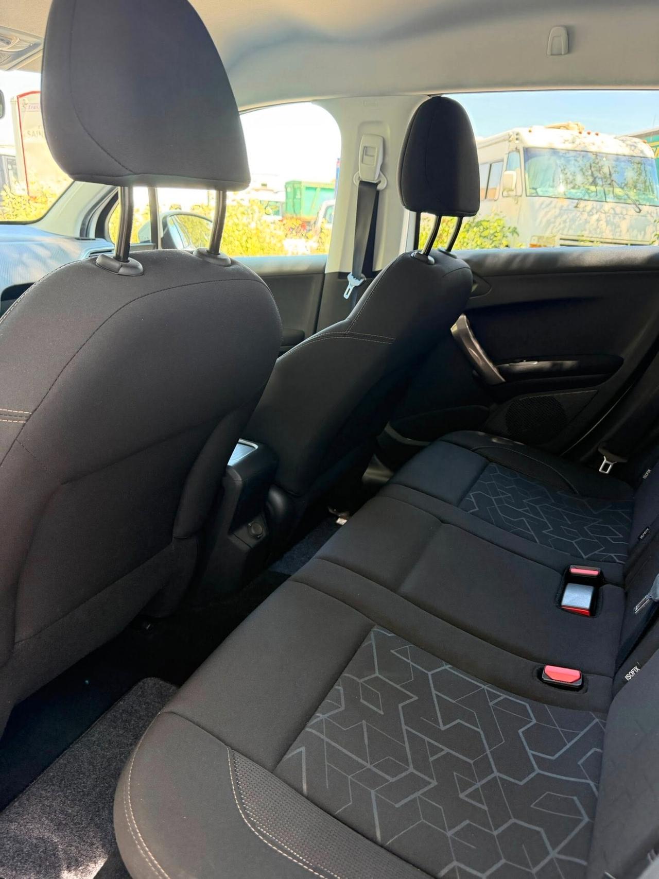 Peugeot 2008 BlueHDi 120 S&S Black Matt