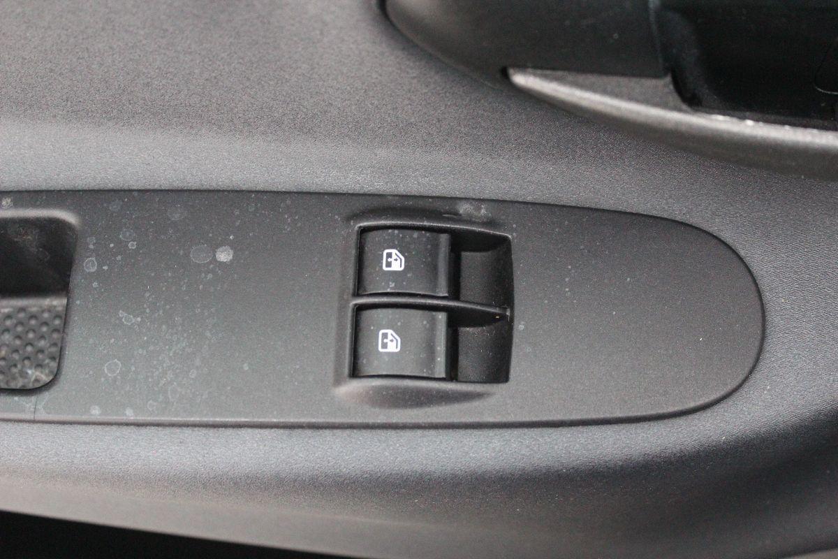 LANCIA - Ypsilon - 1.2 69 CV 5p. Silver