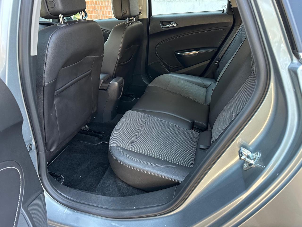 Opel Astra 1.7 CDTI 110CV Sports Tourer Cosmo