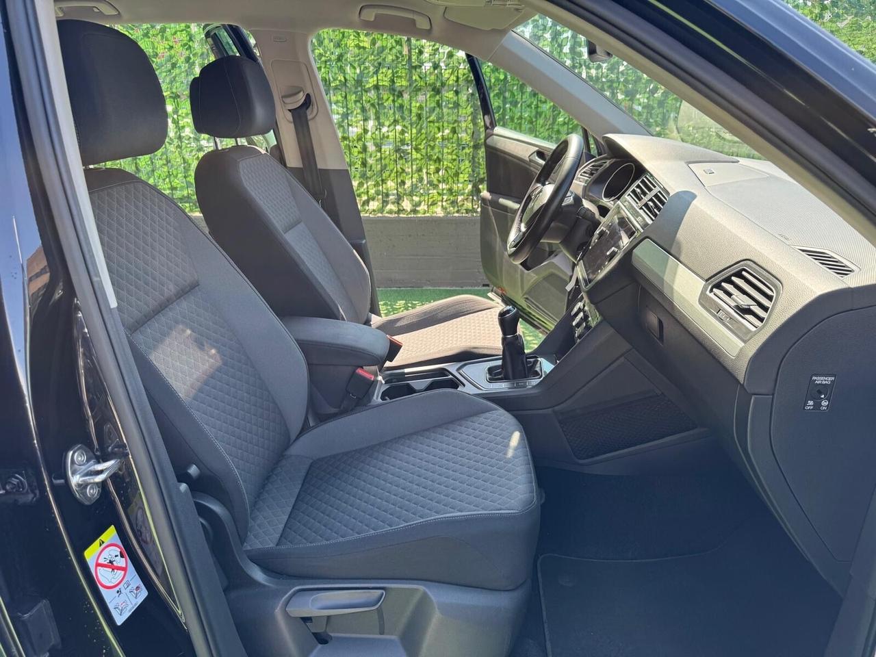 Volkswagen Tiguan 1.6 TDI R-LINE BlueMotion Technology