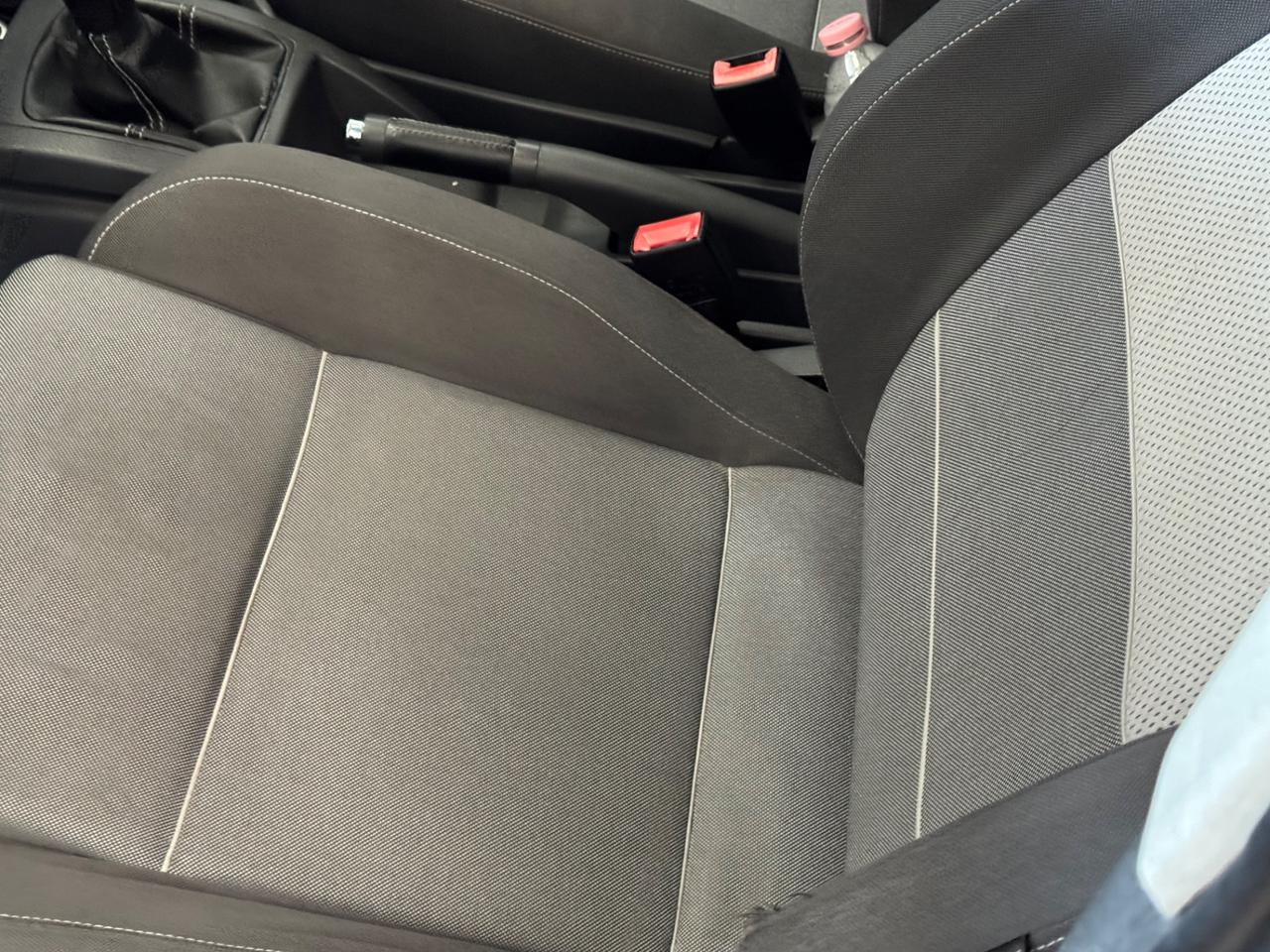 Volkswagen Polo fun 1.4/75CV 16V 5p. Sportline