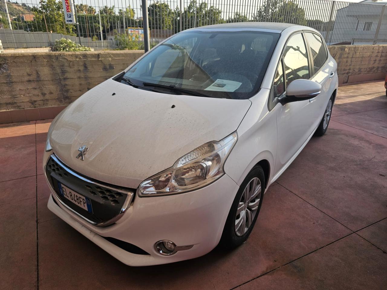 Peugeot 208 1.4 HDi 68 CV 5 porte Access