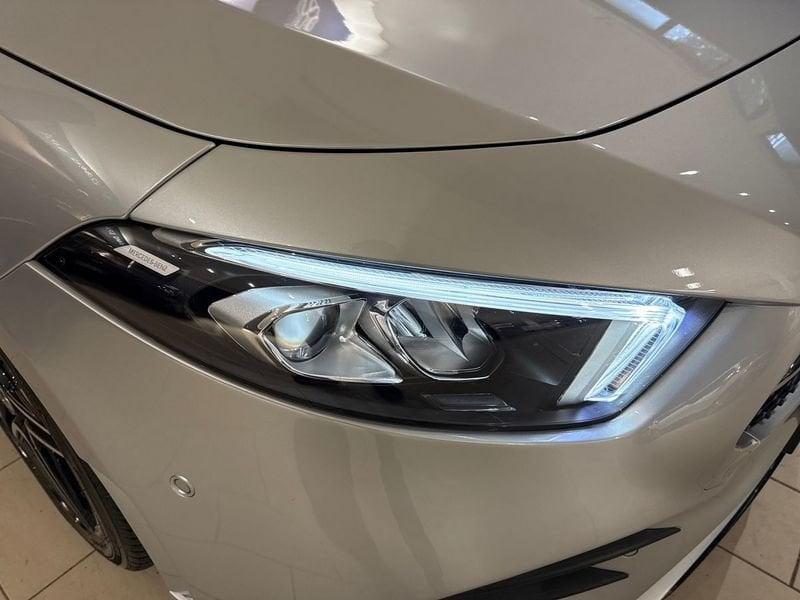 Mercedes-Benz Classe A A 180 d Premium Night edition auto