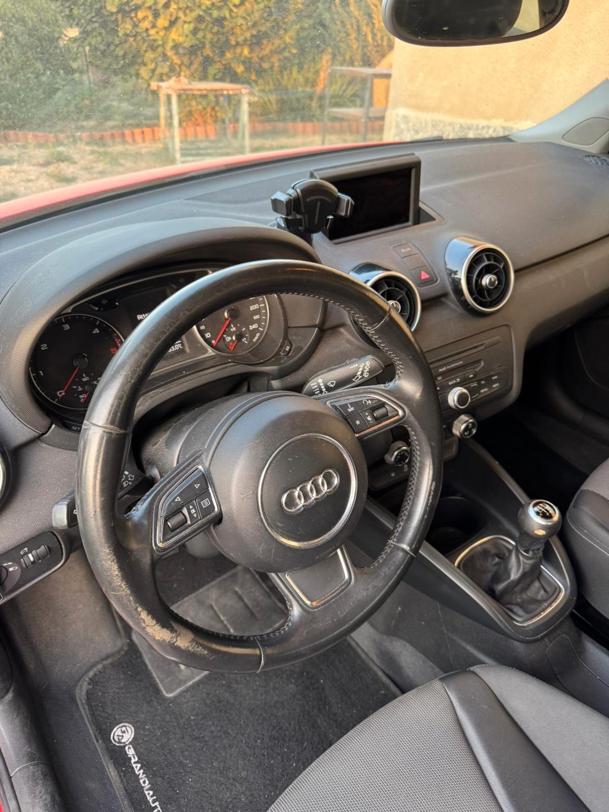 Audi A1 1.6 TDI 105 CV Attraction