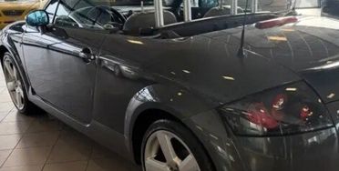 Audi TT ROADSTER 179CV IN GARANZIA