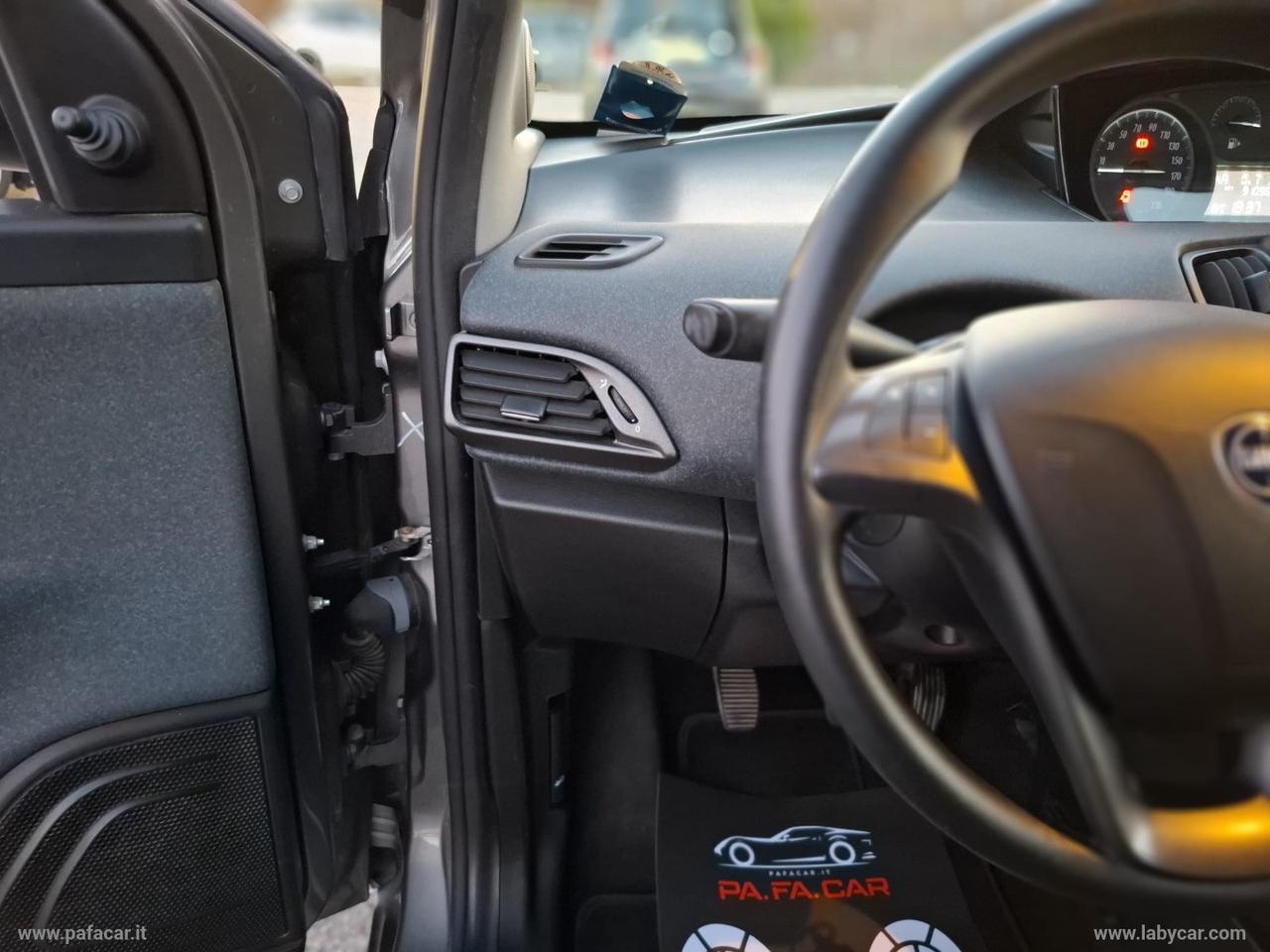 LANCIA Ypsilon 1.0 FireFly 5p.S&S Hybrid Silver