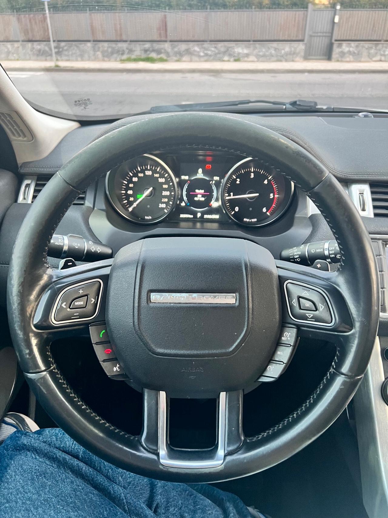 Land Rover Range Evoque 2.0 TD4 180 CV 5p. Autobiography