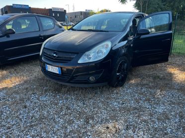 Opel Corsa 1.2 5 porte Cosmo