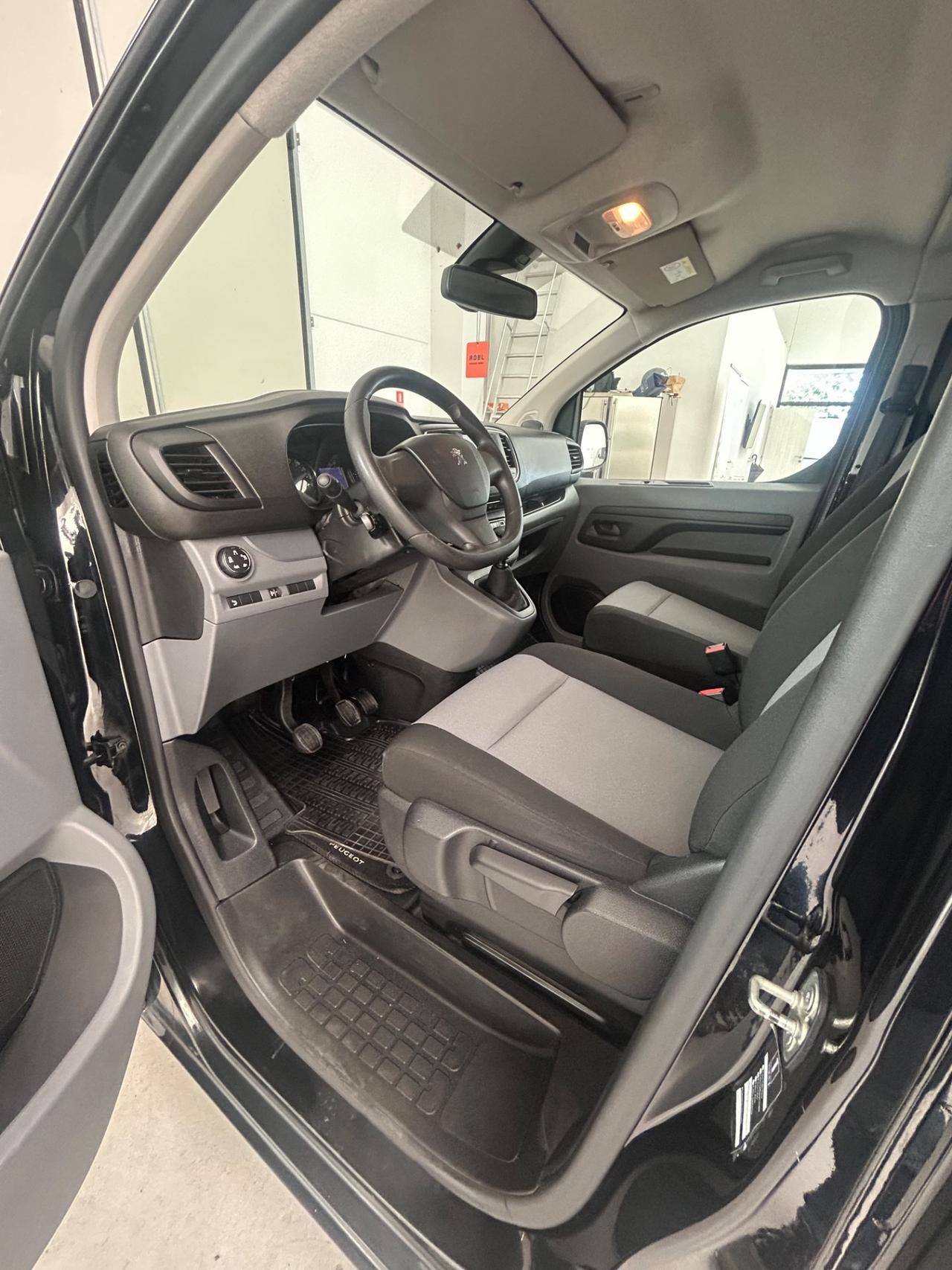 Peugeot Traveller BlueHDi 150 S&S Compact Business
