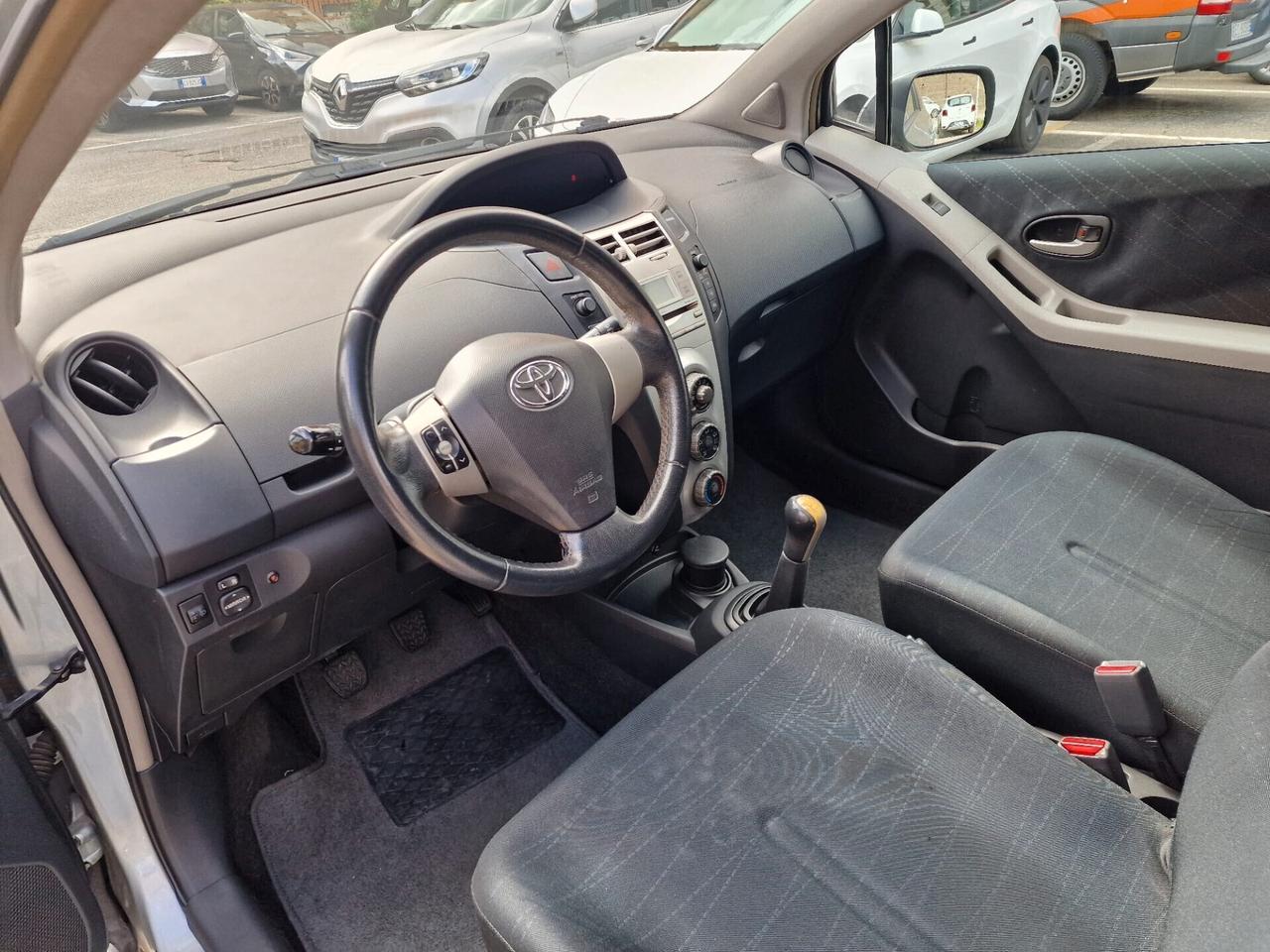 Toyota Yaris 1.3 3 porte Sol