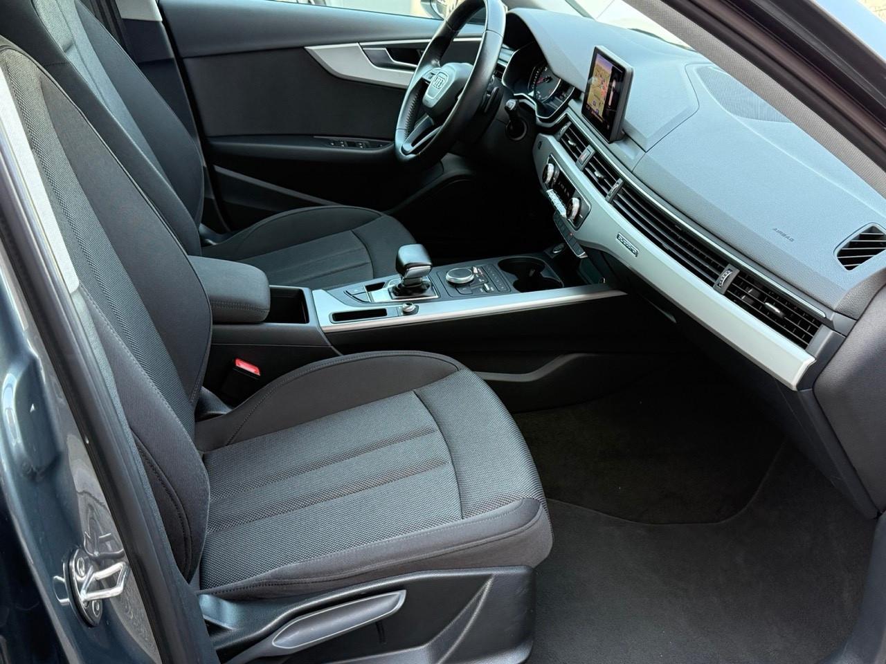 Audi A4 Avant 40 TDI quattro S tronic MATRIX/UNIPRO